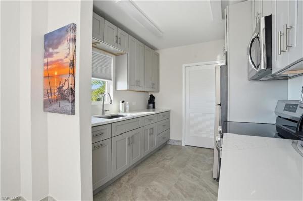 Island Reef Club, 7000 Estero Blvd #400, Fort Myers Beach, Florida 33931, image 2