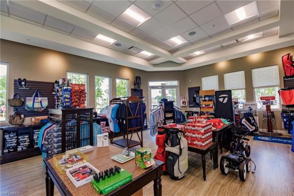 5665 Trailwinds Dr #615, Fort Myers, Florida 33907, image 1