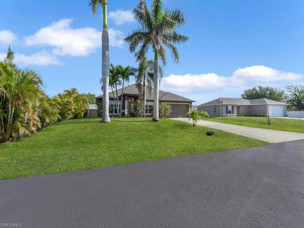 Cape Coral, 621 28th Ter, Cape Coral, Florida 33993, image 1