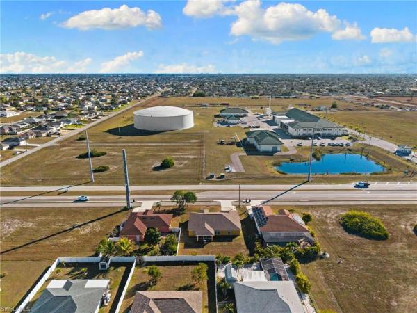 Cape Coral, 1207 W Kismet Pkwy, Cape Coral, Florida 33993, image 1