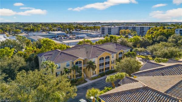 The Residence, 4122 Residence Dr #105, Fort Myers, Florida 33901, image 3