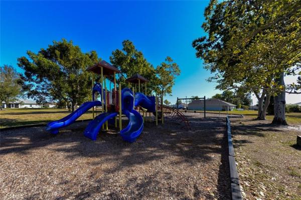 25548 Prada Dr, Punta Gorda, Florida 33955, image 2