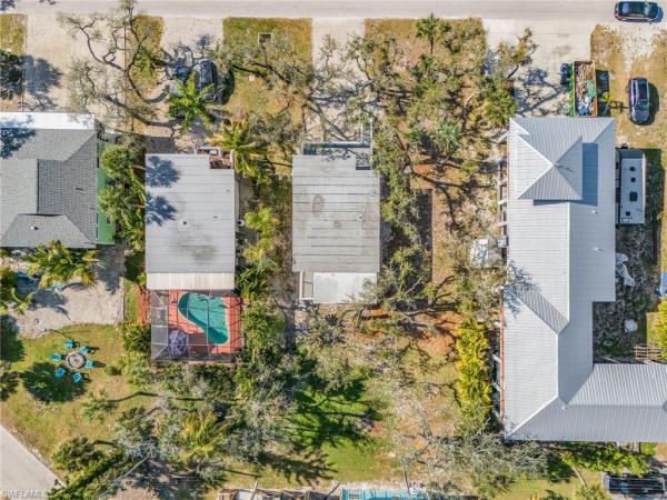 5731 Lauder St, Fort Myers Beach, Florida 33931, image 1