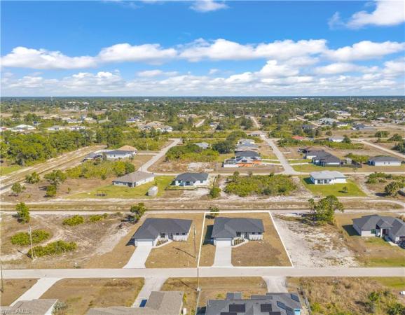 Lehigh Acres, 341 Pyramid Ave, Lehigh Acres, Florida 33974, image 1