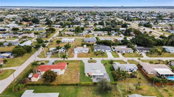 Cape Coral, 5208 Wilmington Ct, Cape Coral, Florida 33904, image 1