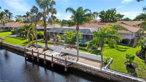 Town & River, 1011 Town And River Dr, Fort Myers, Florida 33919, image 2