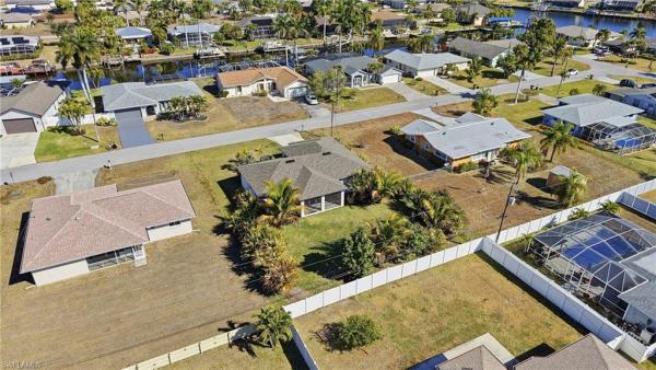 Cape Coral Residential, 110 SE 39th St, Cape Coral, Florida 33904, image 2