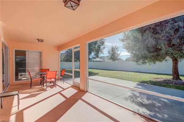 Cape Coral, 406 SE 22nd St, Cape Coral, Florida 33990, image 2