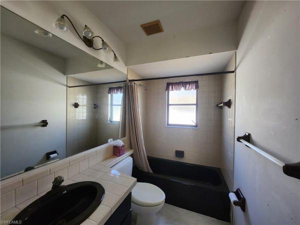 Cape Coral Residential, 623 SE 31st Ln, Cape Coral, Florida 33904, image 3