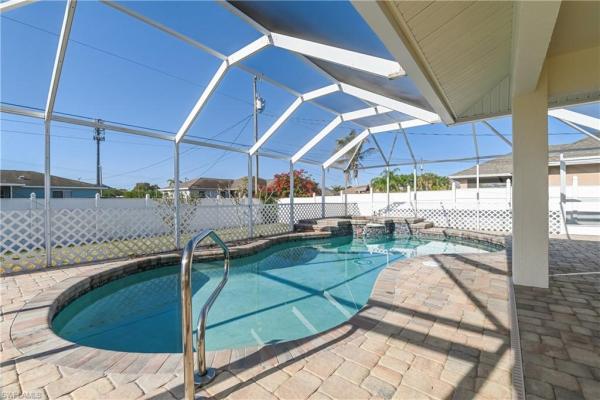 Cape Coral, 600 18th Ter, Cape Coral, Florida 33991, image 2