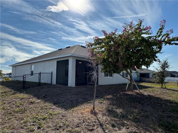 Cape Coral, 2201 24th Ter, Cape Coral, Florida 33993, image 3