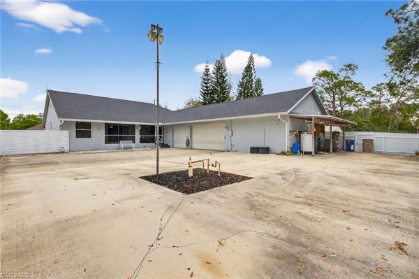 Lehigh Acres, 2807 SW 52nd St, Lehigh Acres, Florida 33976, image 3