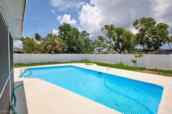 4370 Deleon St, Fort Myers, Florida 33901, image 1