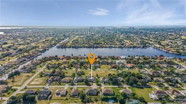 Cape Coral Residential, 1118 SW 42nd St, Cape Coral, Florida 33914, image 2