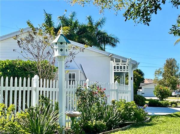 Town & River, 1086 N Town And River Dr, Fort Myers, Florida 33919, image 1