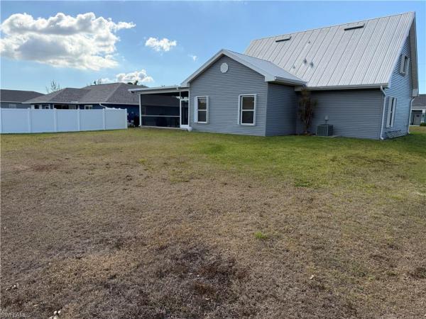 Cape Coral, 2113 22nd Ave, Cape Coral, Florida 33993, image 3
