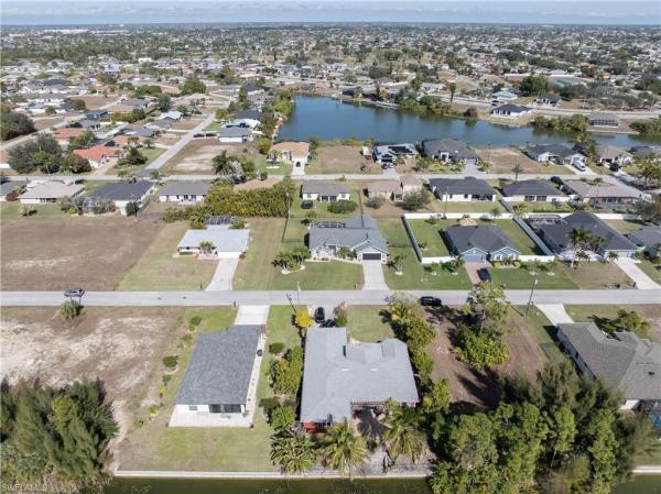 Cape Coral Residential, 317 SE 13th Ter, Cape Coral, Florida 33990, image 2