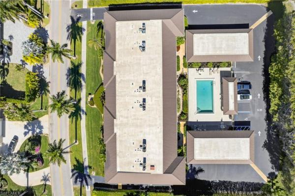 Sundowner At Park Shore, 4062 Belair Ln, Naples, Florida 34103, image 1