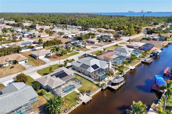 Cape Coral, 2306 15th Ter, Cape Coral, Florida 33990, image 3