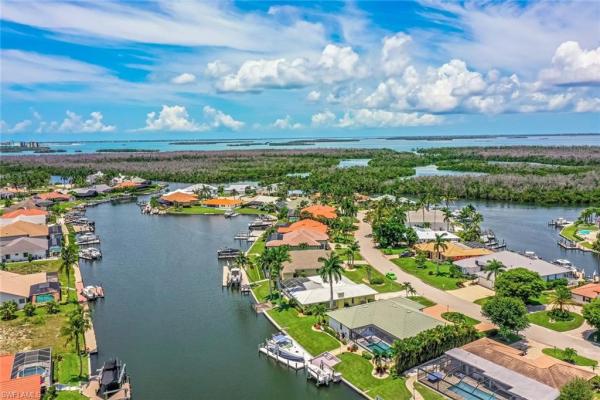 Palm Acres, 14871 Canaan Dr, Fort Myers, Florida 33908, image 2