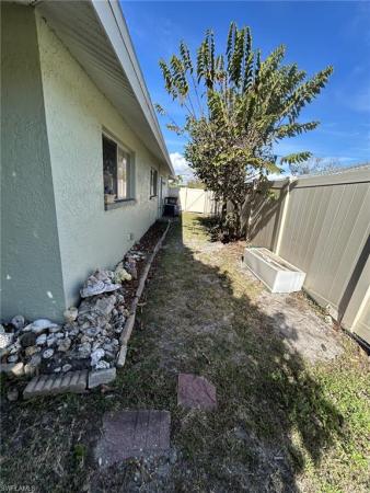 Cape Coral Residential, 908 SE 19th St, Cape Coral, Florida 33990, image 2