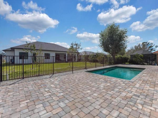 Cape Coral Residential, 4124 20th Ter, Cape Coral, Florida 33993, image 3