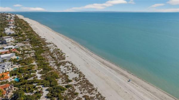 East Rocks, 686 Emeril Ct, Sanibel, Florida 33957, image 2