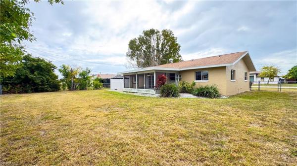 Cape Coral Residential, 933 SE 26th St, Cape Coral, Florida 33904, image 2