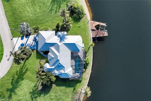 Cape Coral Residential, 4640 33rd Ter, Cape Coral, Florida 33993, image 2