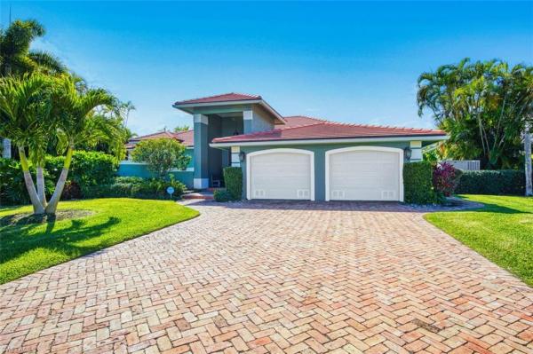 Deep Lagoon Estates, 130 Montrose Dr, Fort Myers, Florida 33919, image 2