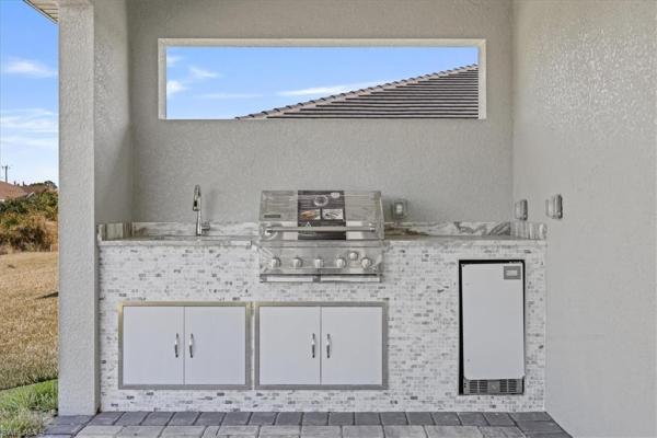Lehigh Acres, 3008 SW 13th St, Lehigh Acres, Florida 33976, image 2