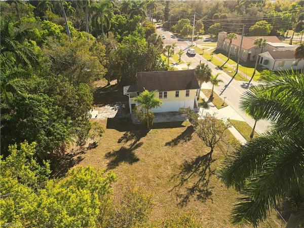 Dean Park, 1615 Cranford Ave, Fort Myers, Florida 33916, image 2