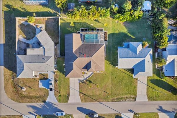 Cape Coral Residential, 1131 SE 13th Ter, Cape Coral, Florida 33990, image 2