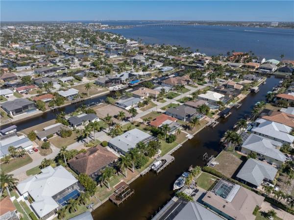 Cape Coral Residential, 1116 Lincoln Ct, Cape Coral, Florida 33904, image 3