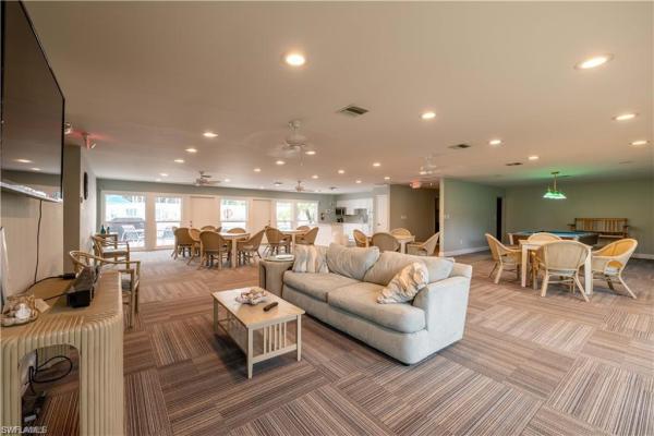Caloosa Bayview, 4299 Island Cir #4, Fort Myers, Florida 33919, image 2