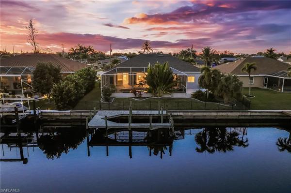 Cape Coral Residential, 2313 SE 19th Pl, Cape Coral, Florida 33990, image 2