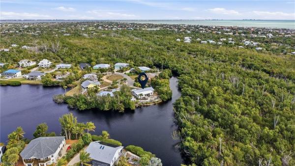 Sanibel Lake Estates, 1806 E Ibis Ln, Sanibel, Florida 33957, image 1