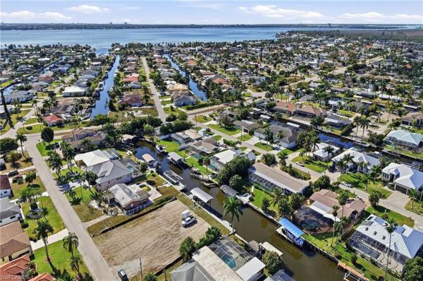 Cape Coral Residential, 5267 Stratford Ct, Cape Coral, Florida 33904, image 3