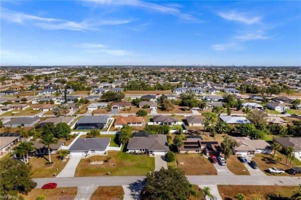 Cape Coral Residential, 129 NE 7th Ave, Cape Coral, Florida 33909, image 1