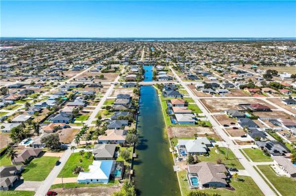 Cape Coral Residential, 1417 28th Ter, Cape Coral, Florida 33914, image 3