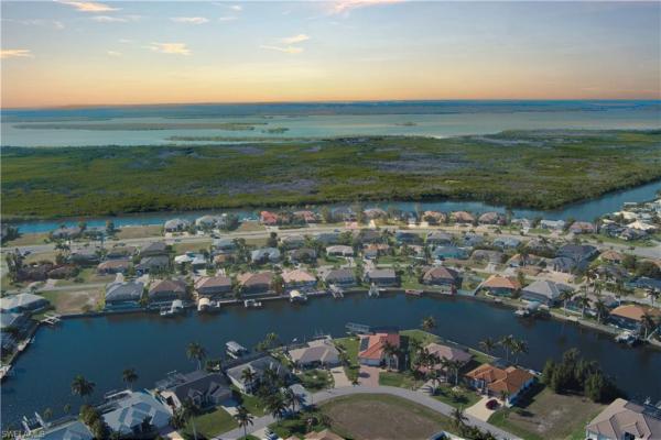 Cape Coral Residential, 3022 28th Ave, Cape Coral, Florida 33914, image 2