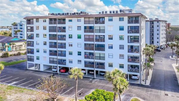 Estero Cove, 6897 Estero Blvd #163, Fort Myers Beach, Florida 33931, image 2