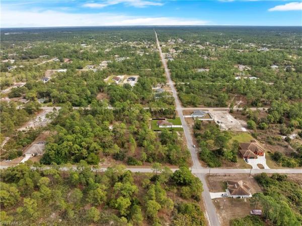 Lehigh Acres, 802 W 13th St, Lehigh Acres, Florida 33972, image 1