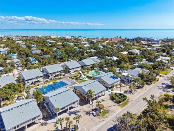 Donax Village, 736 Donax St, Sanibel, Florida 33957, image 2