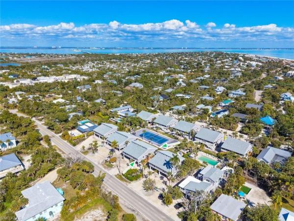 Donax Village, 736 Donax St, Sanibel, Florida 33957, image 1