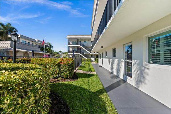 Central Garden At Olde Naples, 766 Central Ave #301, Naples, Florida 34102, image 1