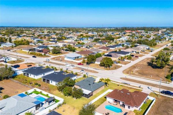 Cape Coral, 1826 Trafalgar Pkwy, Cape Coral, Florida 33991, image 1