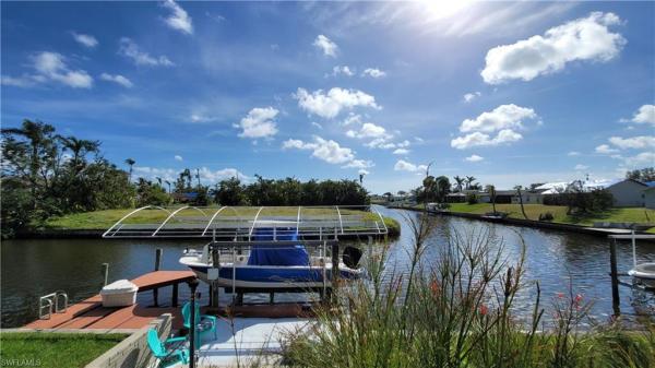 1126 13th Ter, Cape Coral, Florida 33990, image 2