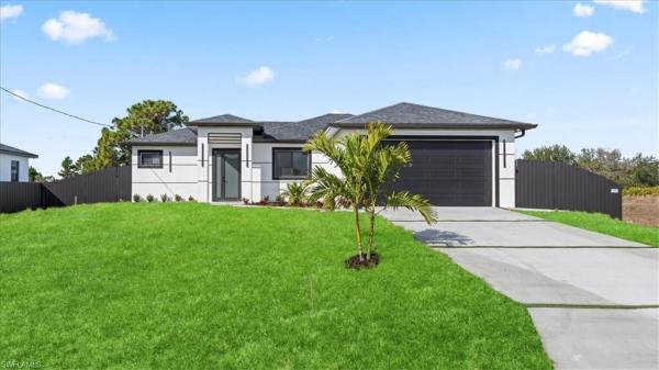 4609 N Hanna Ave, Lehigh Acres, Florida 33971, image 1