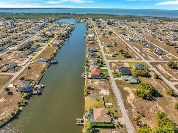 Cape Coral, 4114 33rd Ln, Cape Coral, Florida 33993, image 2